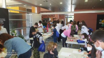 Elevi și profesori ai Școlii Gimnaziale Nr. 4 Suceava, într-o experiență de mobilitate Erasmus+ în Grecia, în proiectul „Recycle Today For A Better Tomorow”