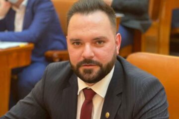 Deputatul PPU-sl de Suceava, afiliat grupului PSD, Vlad Popescu Piedone