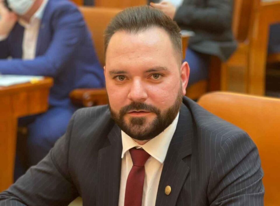 Deputatul PPU-sl de Suceava, afiliat grupului PSD, Vlad Popescu Piedone