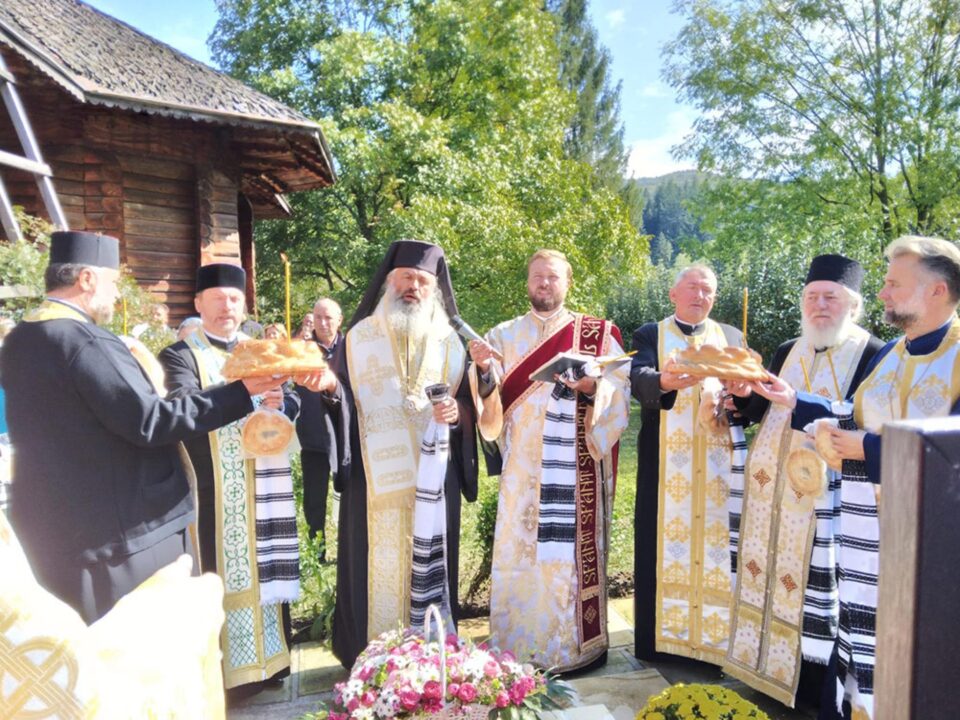 Preasfințitul Părinte Antonie, Episcop de Bălți, a slujit duminică, împreună cu un sobor numeros de preoți și diaconi, la Mănăstirea Voroneț