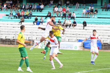 Organizatorii se așteaptă la o asistență numeroasă la partida Foresta - UTA Foto - Fotograful Sportiv