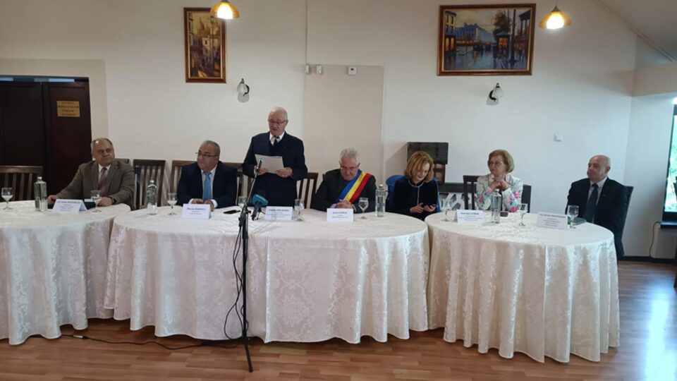 Prezidiul evenimentului prilejuit de Ziua Internațională a Persoanelor Vârstnice