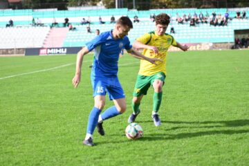 Daniel Muntean a reusit o dubla pentru Foresta in meciul cu CSM Bacau