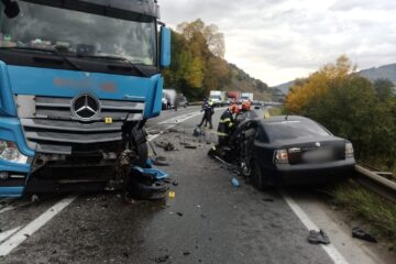 Accidentul i-a fost fatal șoferului autoturismului