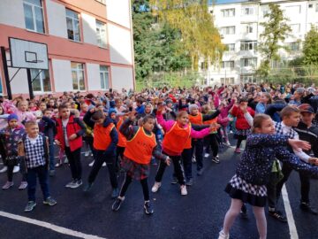 Ziua Europeană a Sportului Școlar, marcată prin întreceri sportive în natură, la Școala Nr. 4 Suceava