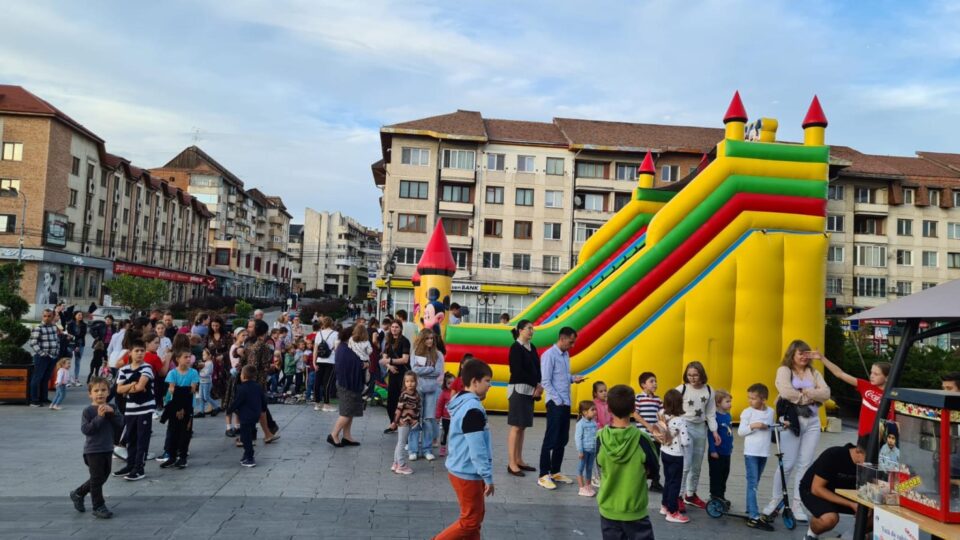 Sute de suceveni au răspuns campaniei caritabile #1LeuPeZi, inițiată de Asociația Misionând Generația de Mâine