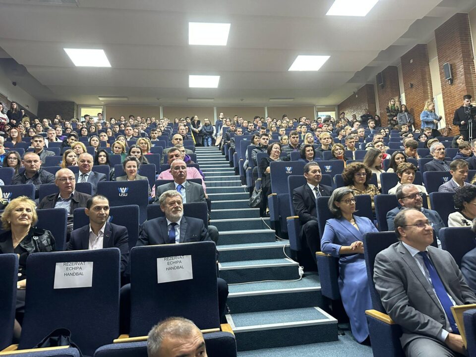 Ion Lungu a transmis mesajul municipalității sucevene, la deschiderea anului universitar la USV