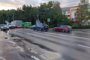 Pe Calea Unirii sunt foarte multe zone unde șoseaua e pur și simplu vălurită