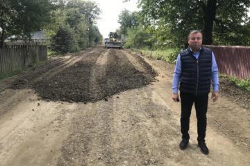 Primăria Liteni modernizează 18 kilometri de drumuri locale