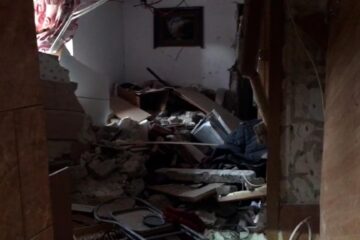 Explozie într-un bloc din Vatra Dornei. O femeie a suferit arsuri, iar 19 apartamente au fost avariate SURSA FOTO RADIO DORNA