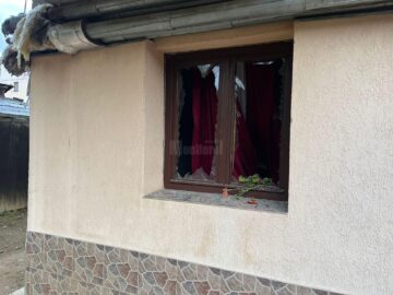 Geamuri sparte în urma exploziei
