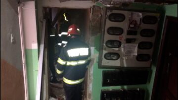 Explozie într-un bloc din Vatra Dornei. O femeie a suferit arsuri, iar 19 apartamente au fost avariate SURSA FOTO RADIO DORNA