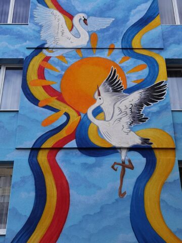 “Păsările voinței și ale libertății” - cea mai mare lucrare de artă murală din Suceava - Mesaj pentru Ucraina