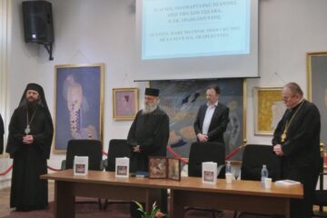 O carte de mare folos duhovnicesc, semnată de arhimandritul Grichentie Natu, lansată la Biblioteca Bucovinei
