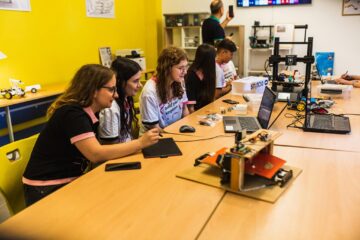 Noul laborator de robotică de la Colegiul „Nicu Gane” Fălticeni