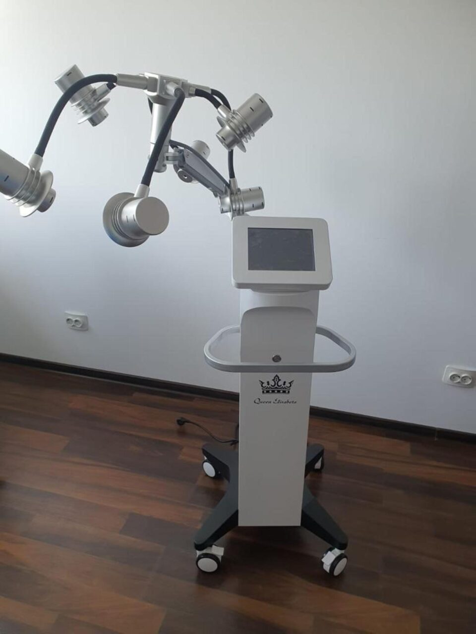 Echipamente inovative pentru slăbire, remodelare și rejuvenare, la Salon Queen Elisabeta