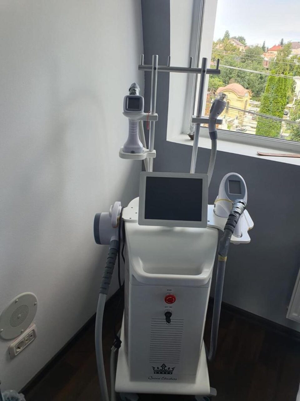 Echipamente inovative pentru slăbire, remodelare și rejuvenare, la Salon Queen Elisabeta