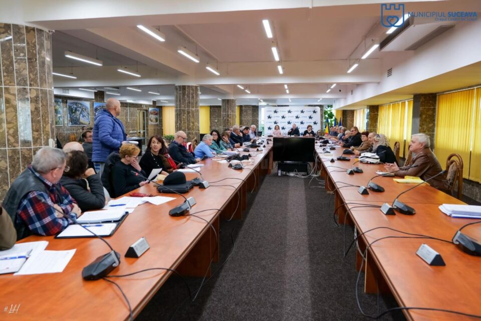 Ședința cu reprezentanții asociațiilor de proprietari din municipiul Suceava, convocată marți, 11 octombrie, la sediul Primăriei Suceava (2)
