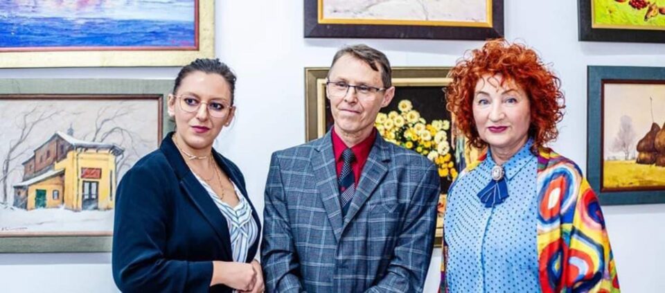 Expoziția „Ferestre”, vernisaj la Vatra Dornei