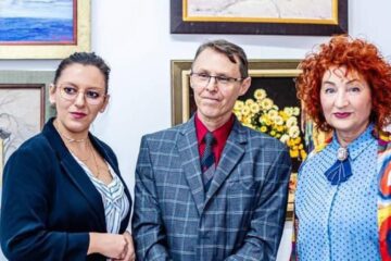 Expoziția „Ferestre”, vernisaj la Vatra Dornei