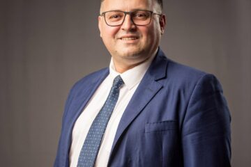 Subprefectul județului și secretarul executiv al PSD Suceava, Cristian Șologon