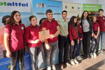 Elevi suceveni, premiați la faza națională a concursului „Mesajul meu antidrog”