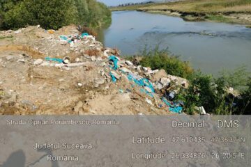 De la Ulma până la Liteni, gunoaiele împânzesc malurile și albia râului Suceava. Sursa Facebook Garda de Mediu