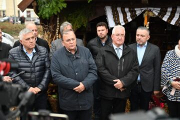 Președintele Consiliului Județean Suceava, Gheorghe Flutur, la deschiderea Târgului Produs în Bucovina