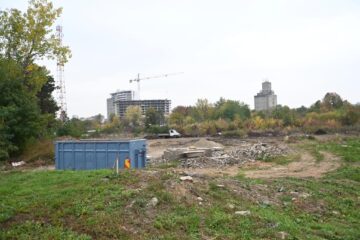 Se curăță terenul pentru Spitalul de copii