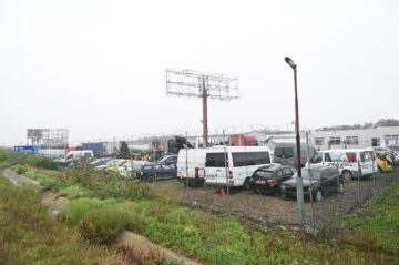 Parcul de mașini confiscate al Poliției se extinde tot mai mult. Camioanele de transport lemn, cele mai numeroase
