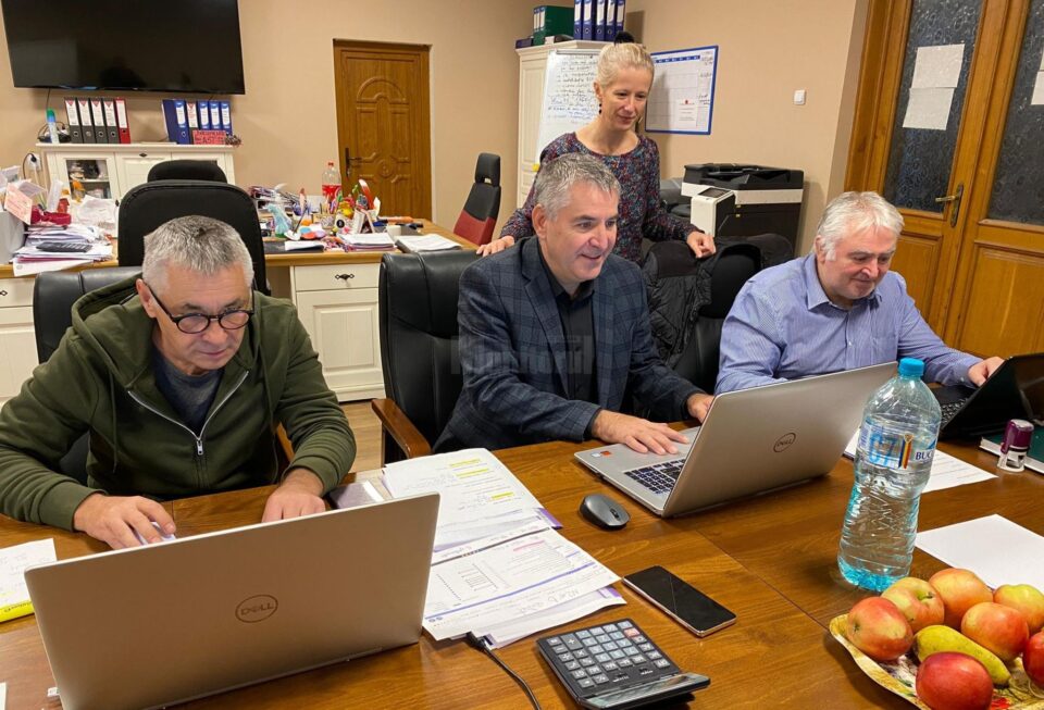 Sesiunea online de depunere a proiectelor