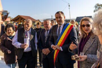 Împreună cu delegația franceză