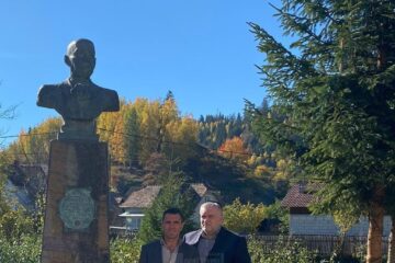 Depunere coroane la monumentul lui Traian Popovici