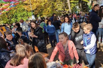 „Târgul de toamnă pentru copii” de la Rădăuți
