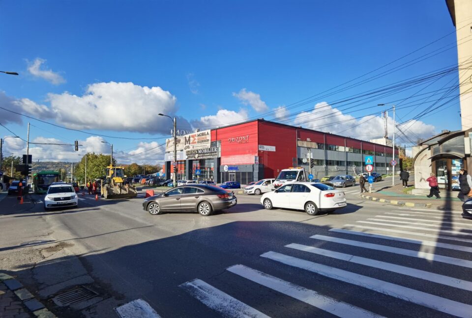 Modificări rutiere la intersecția străzilor Calea cu Amurgului și Mircea Damaschin