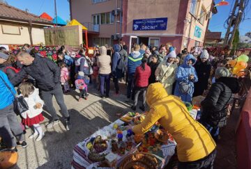Prima ediție a „Târgului caritabil de toamnă”, organizată cu multă implicare la Grădinița Obcini