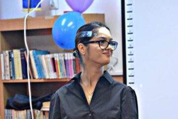 Izabela Popa, elevă la Liceul Tehnologic ,,Iorgu Vârnav Liteanu” Liteni, și-a lansat primul volum de poezie, „Gânduri împrăștiate”, Editura Letras