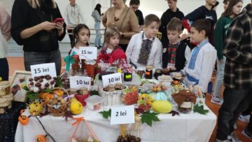 48 de clase au participat la Târgul de Toamnă organizat „în ograda Școlii Gimnaziale  Suceava”