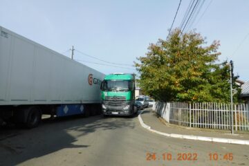 Se încearcă scoaterea vehiculelor grele de pe strada Biruinței. Iar metoda numită Amendă este cam singura care poate avea efect