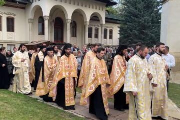Moaștele Sfântului Ioan cel Nou de la Suceava, în procesiune prin mai multe localități din județ