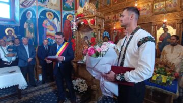 Marius Cozmiuc a primit titlul de cetățean de onoare al comunei Todirești