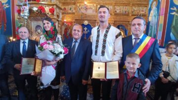 Campionii mondiali la canotaj Marius și Ionela Cozmiuc au devenit cetățeni de onoare ai comunei Todirești