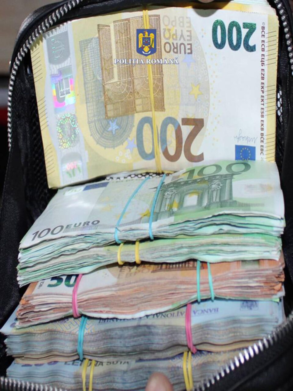 Sume de bani confiscate la perchezițiile din luna iulie a acestui an
