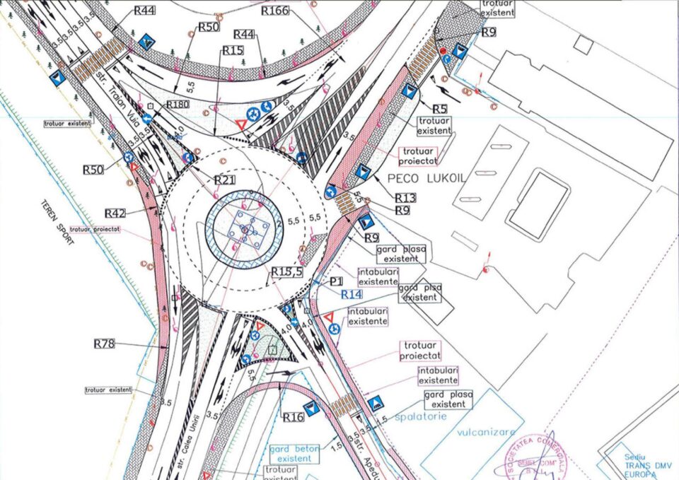Sens giratoriu la intersecția străzilor Calea Unirii cu Traian Vuia, pentru accesul pe ruta alternativă Suceava - Botoșani