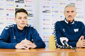 Tânărul internațional Daniel Stanciuc și antrenorul Petru Ghervan au prefațat confruntarea cu CSM Bacău