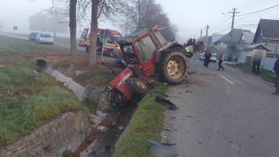 BMW făcut praf de un tractor