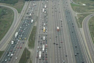 Autostrada cu 26 de benzi