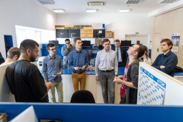 Participanți la concursul 25 ore la USV