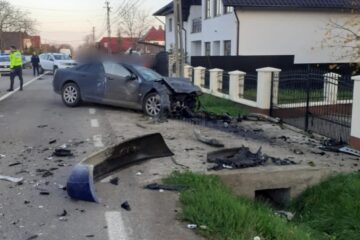 Autoturismul Audi A8 condus de tânărul băut