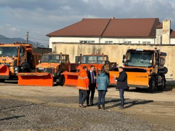 A început montarea parazăpezilor în zone cu risc de viscol, pe DN2 Bălcăuți – Siret și DN 2E Rădășeni - Cornu Luncii